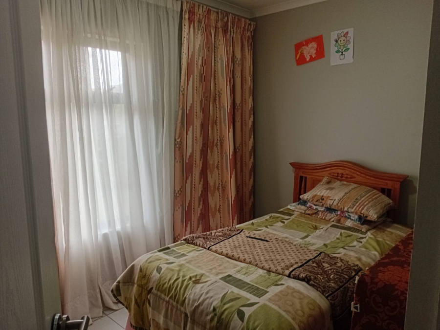 To Let 3 Bedroom Property for Rent in Kidds Beach Eastern Cape